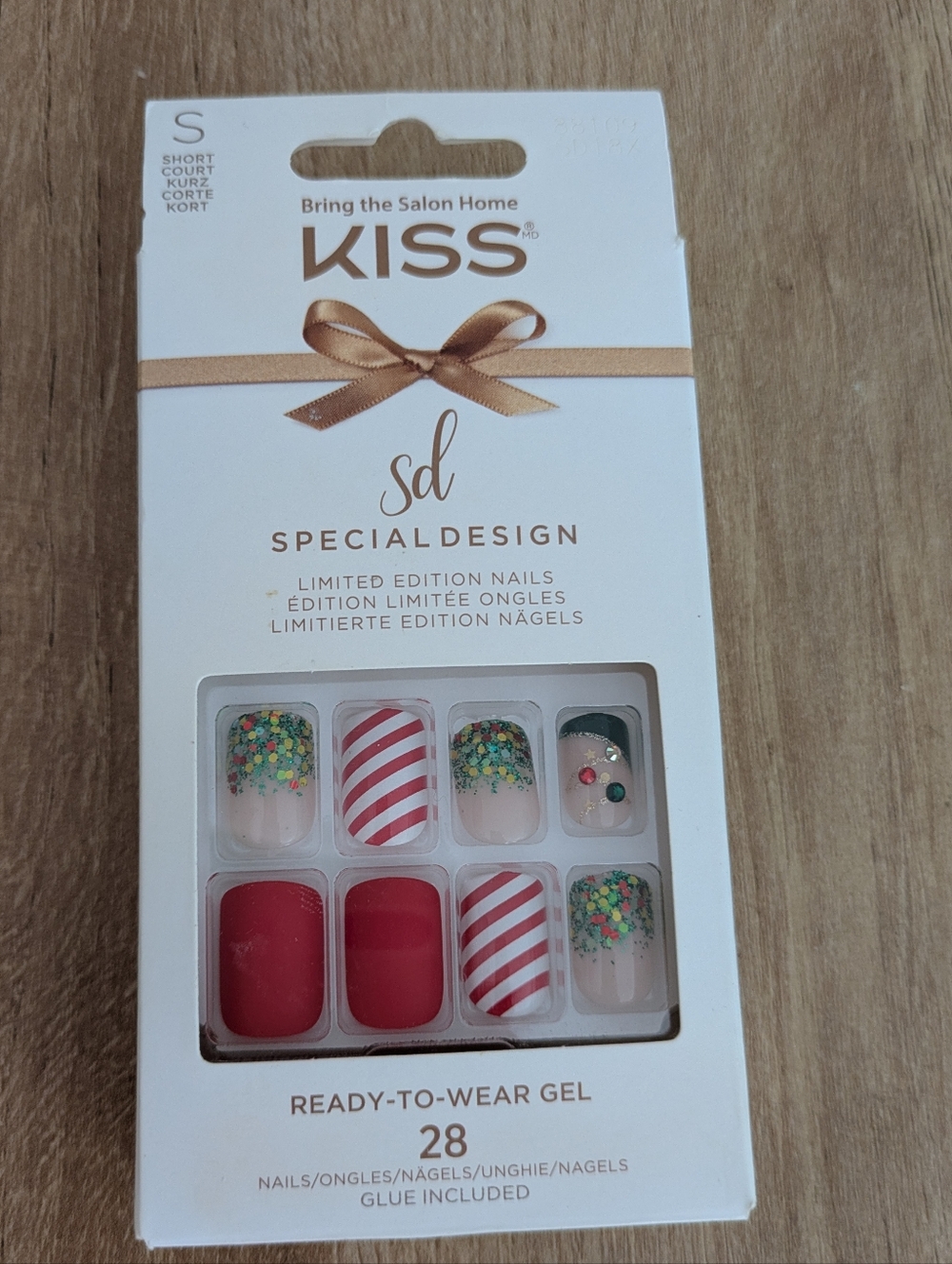 Kiss Limited Edition Holiday Christmas Nails